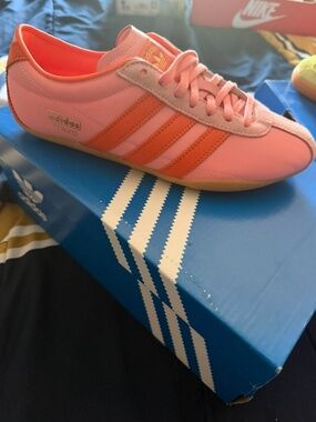 Adidas gazelle Las Vegas